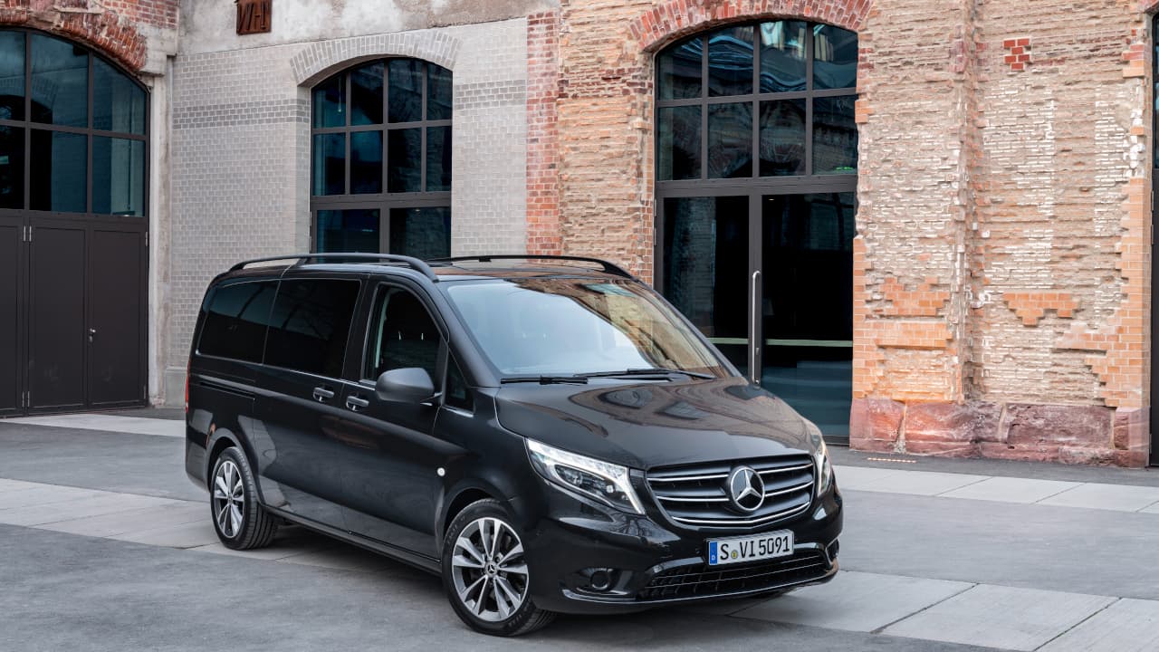 Mercedes-Benz Vito interior — Black Pearl Mykonos